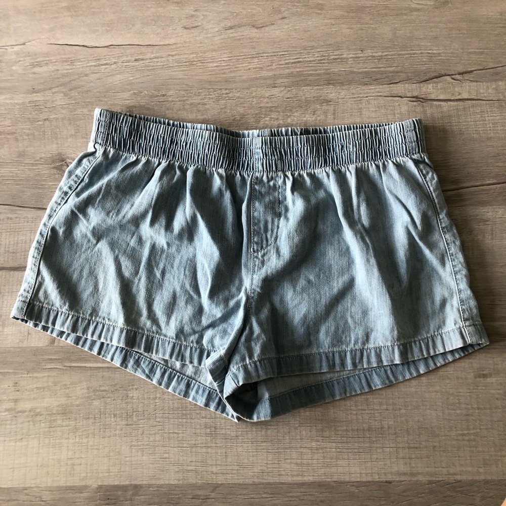 Old Navy 2.5-inch pull-on denim shorts